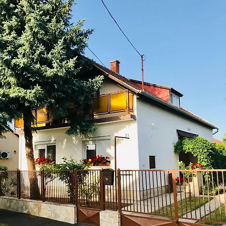 Aranylo Apartman2 Apartment *